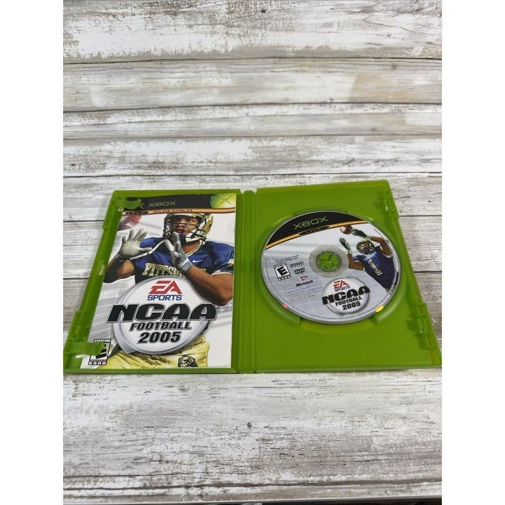 NCAA Football 2005 (Microsoft Xbox, 2004) -‎ with manual - Picture 2 of 3